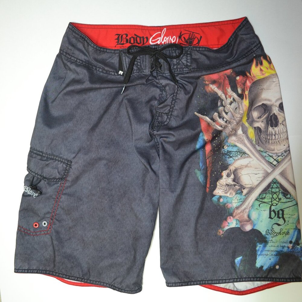 Body Glove 19" Men's Boardshorts Size M with Radical Skeleton Design